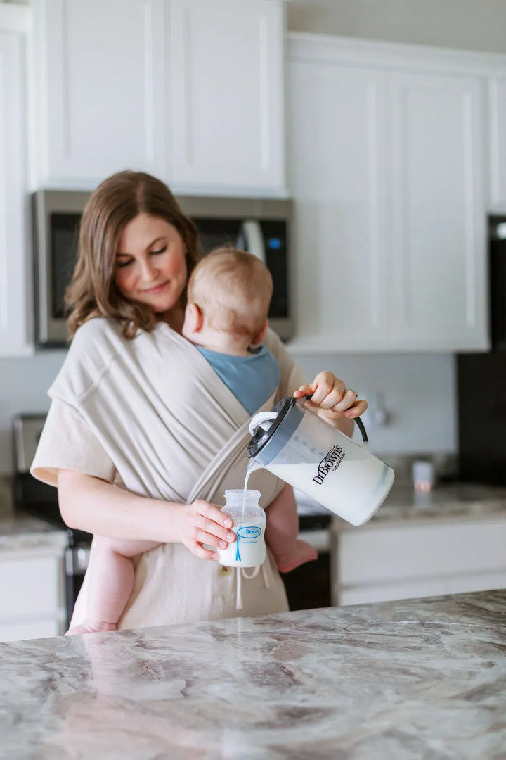 Dr. Brown’s® Formula Mixing Pitcher - Black