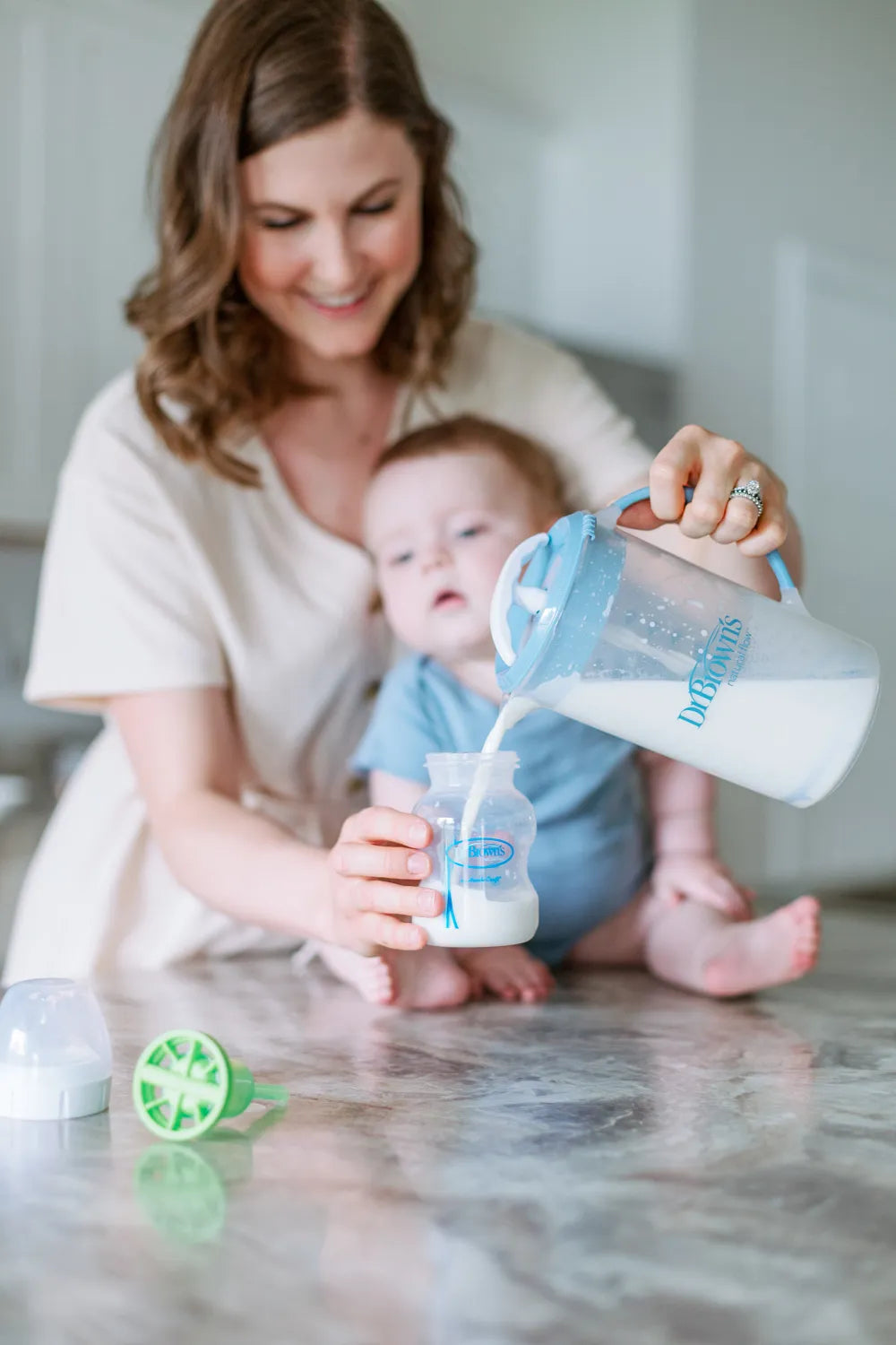 Dr. Brown’s® Formula Mixing Pitcher - Blue