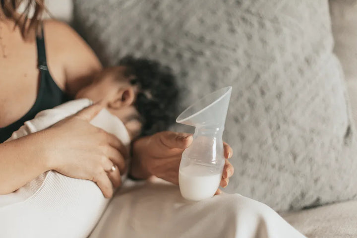 Dr. Brown’s™ Silicone One-Piece Breast Pump with Anti-Colic Options+™ Bottle (4 oz/120 mL) and Travel Bag